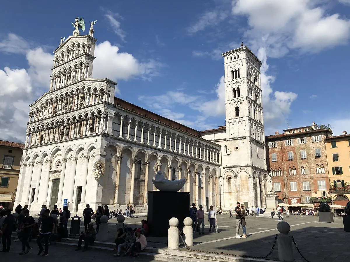 Apartment With Garden Lucca