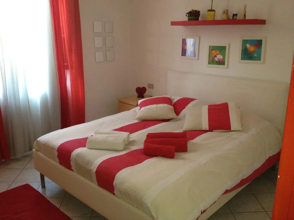 Apartment With Garden Lucques