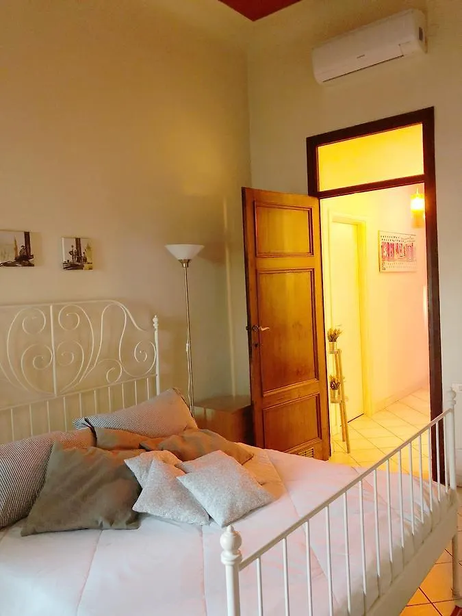 Apartment With Garden Lucques