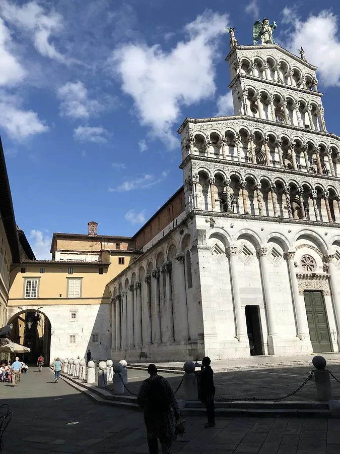 Apartment With Garden Lucca